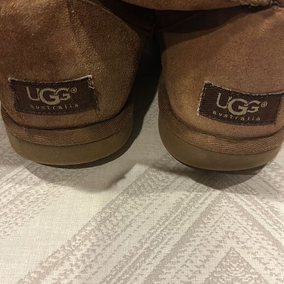 UGG Classic Chestnut Tall Shearling Lined Boots - Picture 3 of 7